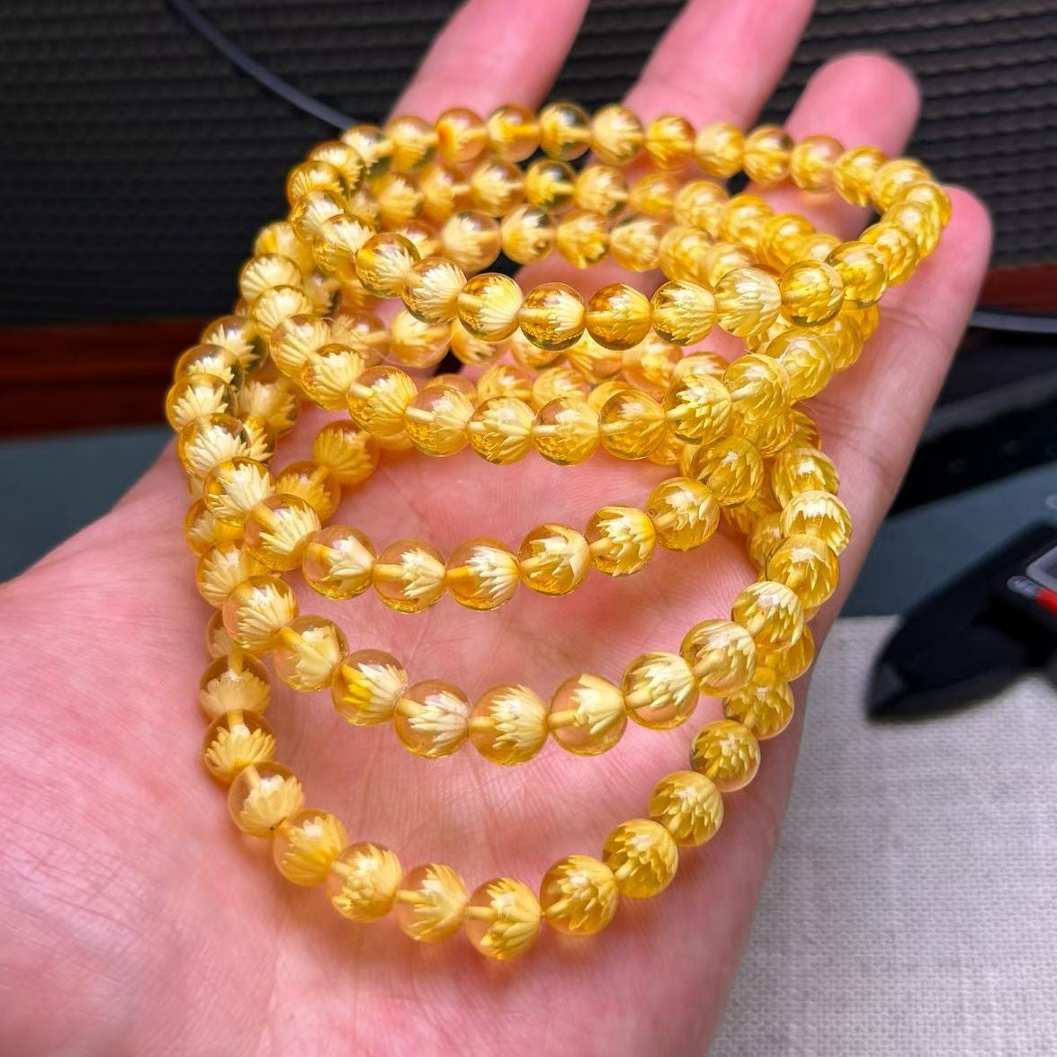Natural Beeswax Amber Lotus Carved Bracelet – 7mm+
