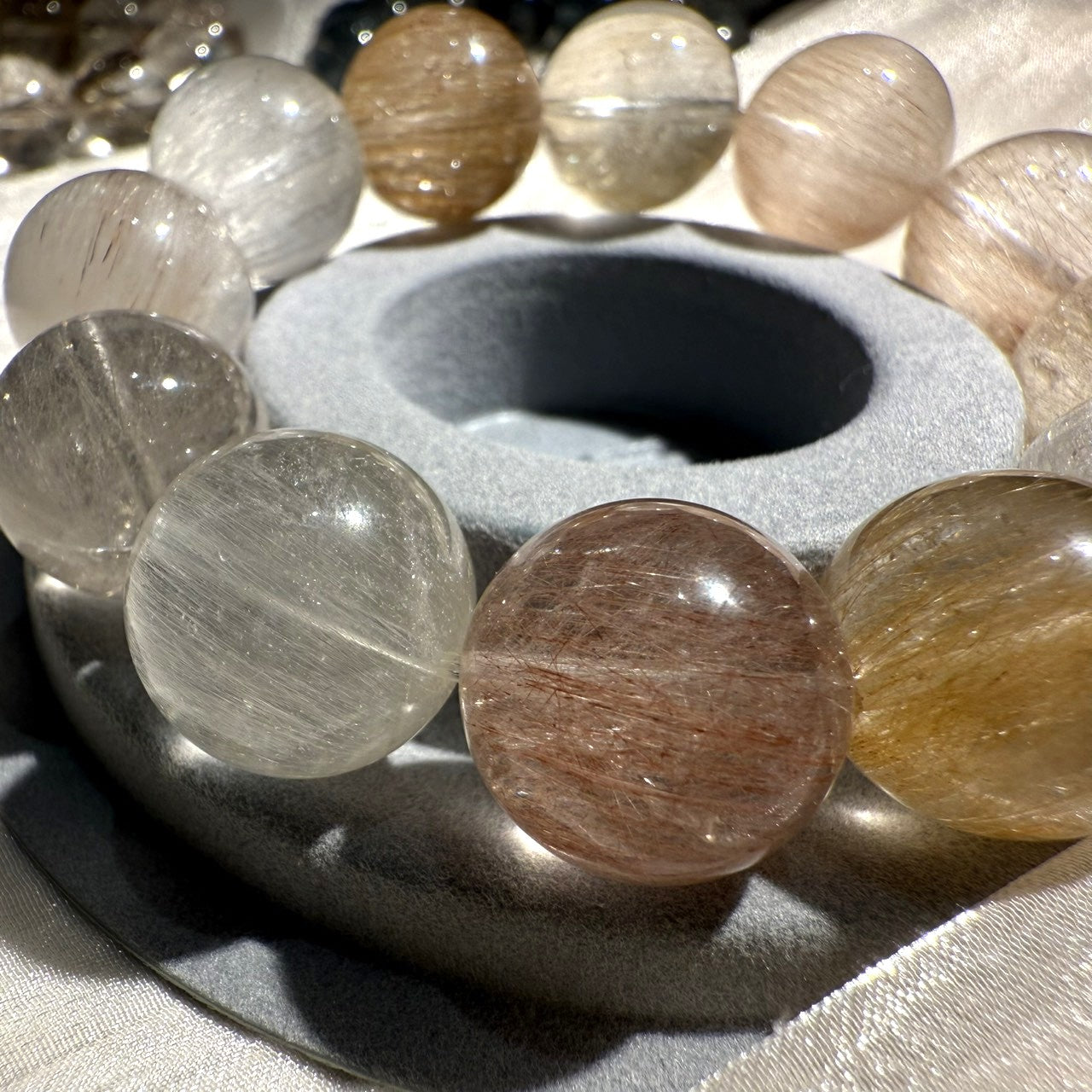 16.5mm -17mm Premium Candy Rabbit Hair Quartz with Cat Eyes Crystal Bracelet