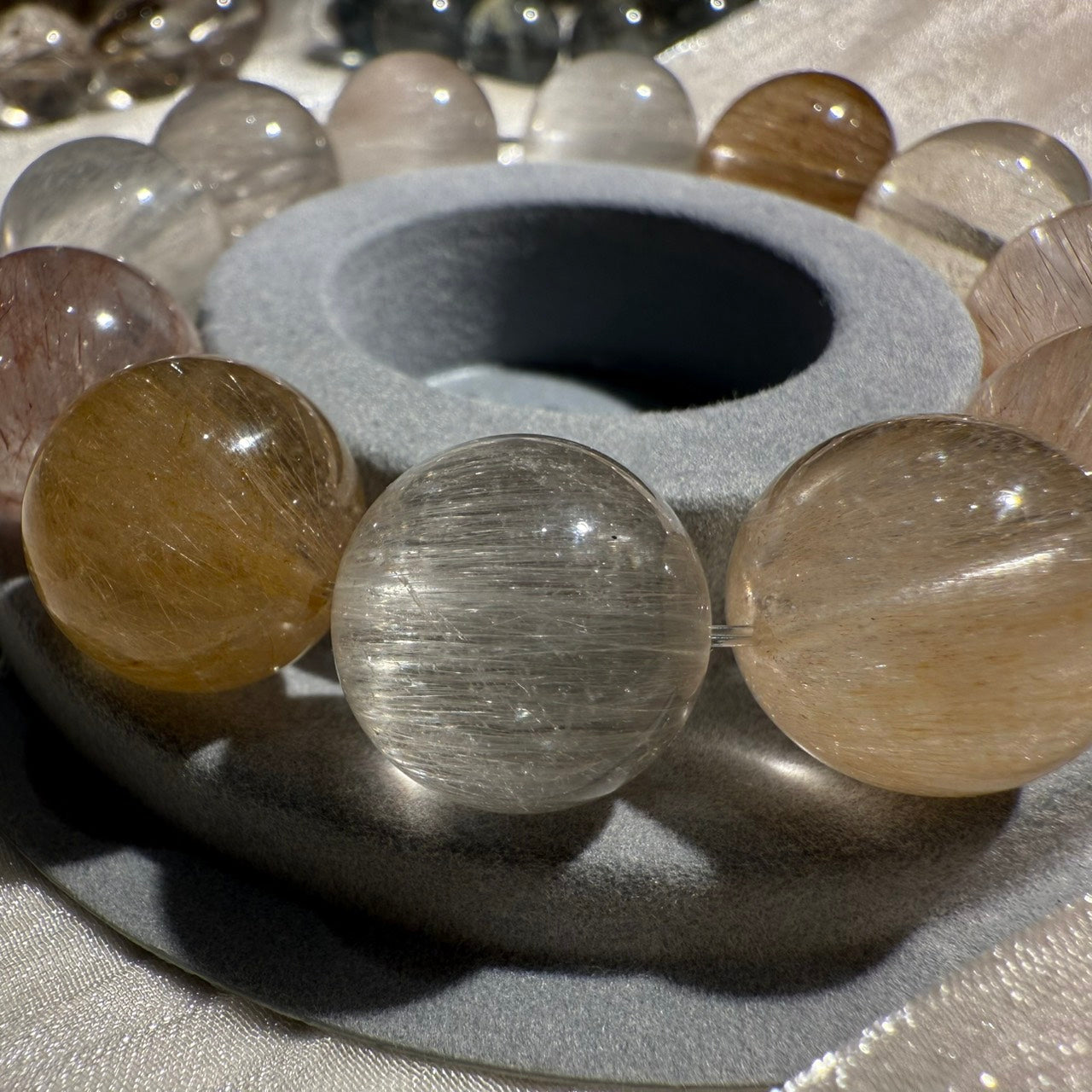 16.5mm -17mm Premium Candy Rabbit Hair Quartz with Cat Eyes Crystal Bracelet